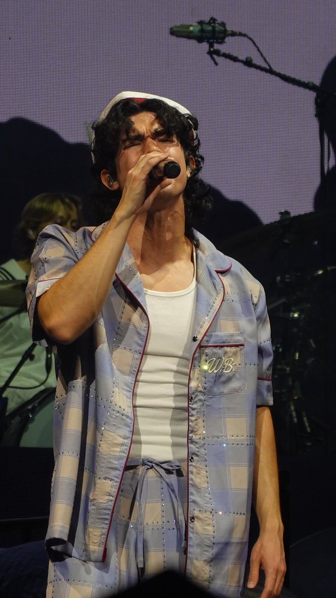 leonlovesori's tweet photo. i'll love you forever wishbone world tour (pics by me) https://t.co/sW6uBaMqhm