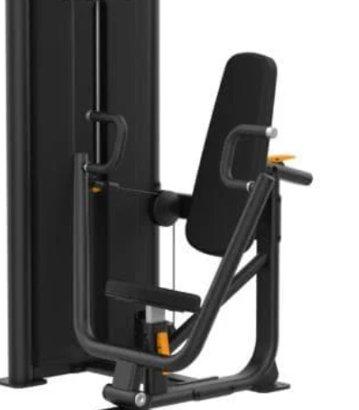 RafLip's tweet photo. @DeanTTraining my gym has this one, can't figure out which part of the grips to hold. The vertical portion with my elbows tucked in 'feels' the most impactful. Also trying to vary the grip and setup to mimic the motion on an inclined press. Not sure if possible https://t.co/ejXY4KQL2v
