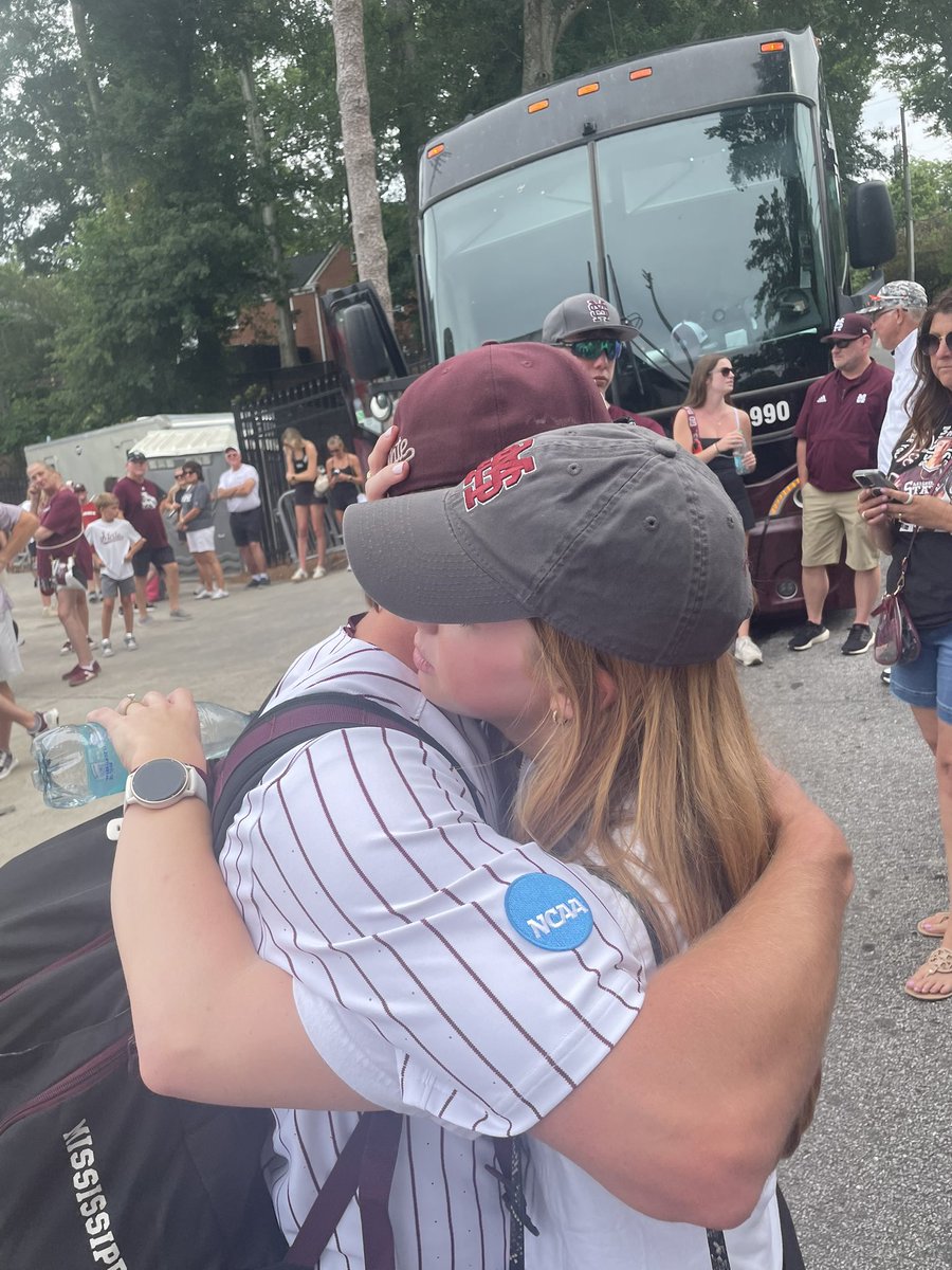 abbybchance's tweet photo. Mississippi State Baseball, thank you for giving my guy the opportunity to live out his dream and represent the M over S with all he had. Thank you, DNF and Diamond Dawg fans, for the best 5 years and for the relationships that mean the world to us. - the beans♥️🫘🤟 https://t.co/54lTT7U0O2