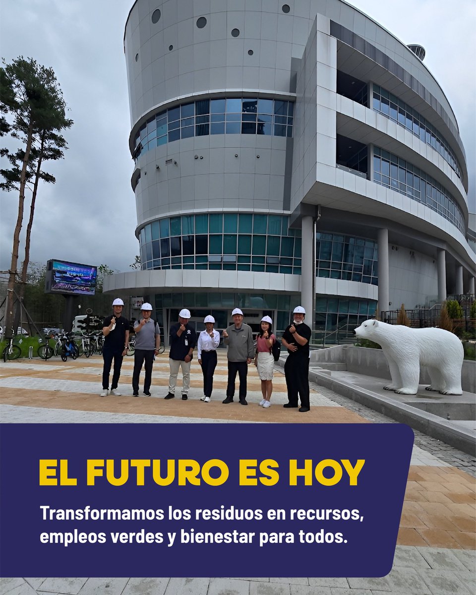 circular_ep's tweet photo. Durante estas jornadas conocimos iniciativas donde la tecnología en acción, la innovación y la planificación estratégica, impulsan ciudades inteligentes más eficientes, sostenibles y resilientes.

Seguimos avanzando hacia una #CiudadDeTodos más sostenible.

#AsiSeHaceGuayaquil https://t.co/AABCsnKOn7