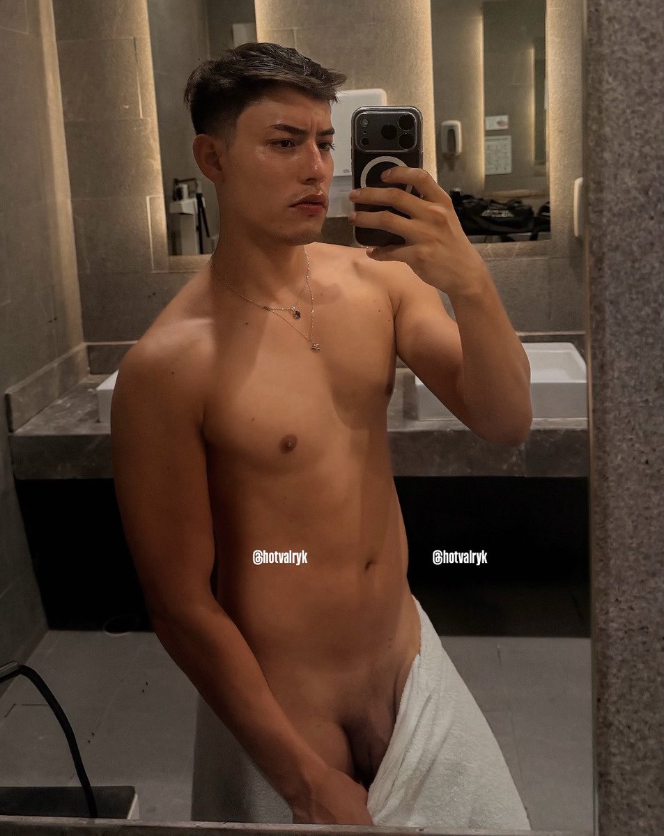 hotvalryk's tweet photo. Se me ve clarito lo pesada y rica que está…. ¿Quieres foto sin ropa o video corriéndome? Comenta ‘quiero’ 🔥 https://t.co/mjAfCcwm40