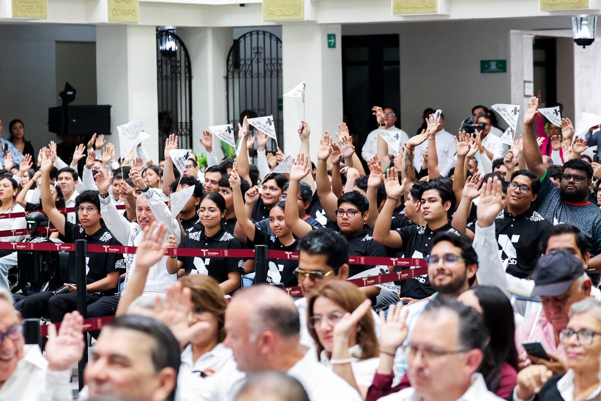 Dr_AVillarreal's tweet photo. Muchas felicidades y enhorabuena. Iniciar esta jornada con ustedes nos inspira y nos recuerda que el futuro de Tamaulipas está en buenas manos. https://t.co/ovbpdpkI9N