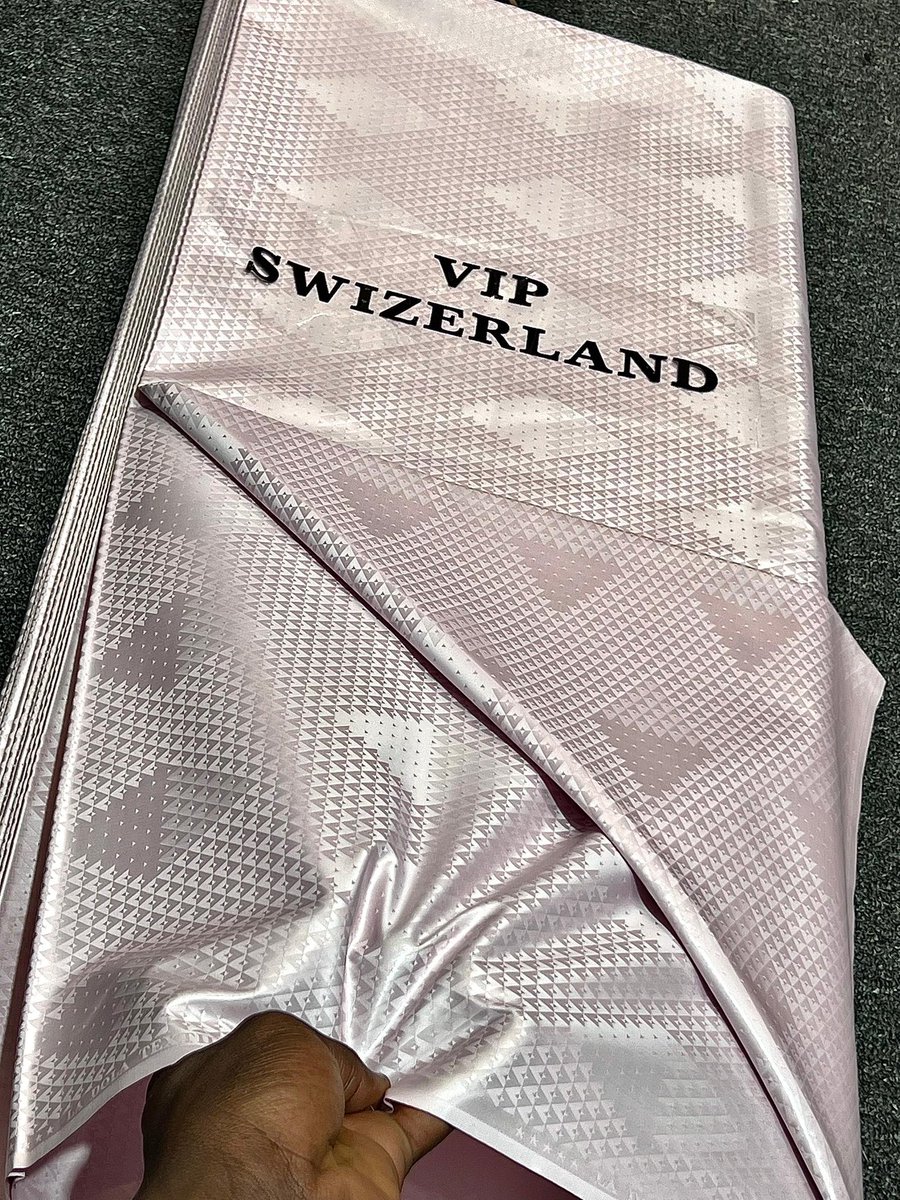 abba_kigin's tweet photo. - NEW STOCKS ALERT 🚨
         
- VIP SWITZERLAND🤩🛍
           💯Quality
           
- PRICE 6,600  PER YARD 👌

- NOW AVAILABLE  🛍🛒

https://t.co/Cgcl57P0vC https://t.co/rclTualNyl