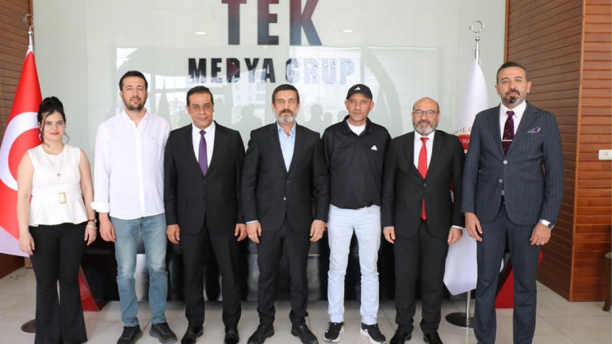 korayadsiz's tweet photo. Elazığ Gazeteciler ve Medya Cemiyeti’nin gerçekleştirilen 1. Olağan Genel Kurulunda güven tazeleyerek yeniden Yönetim Kurulu Başkanlığına seçilen Sayın Zülfü Bal’ı ve yönetim kurulu üyelerini tebrik ediyor; görevlerinde muvaffakiyetler diliyorum.

@avyusufibis 
@osmannazlier 
@SamedTercan 
@isselmanoglu23 
@ZuLFuBALL
