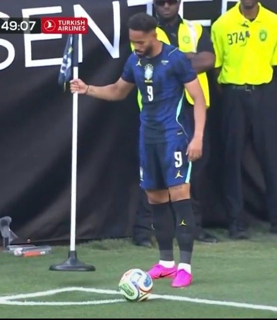 Out Of Context Football tweet media