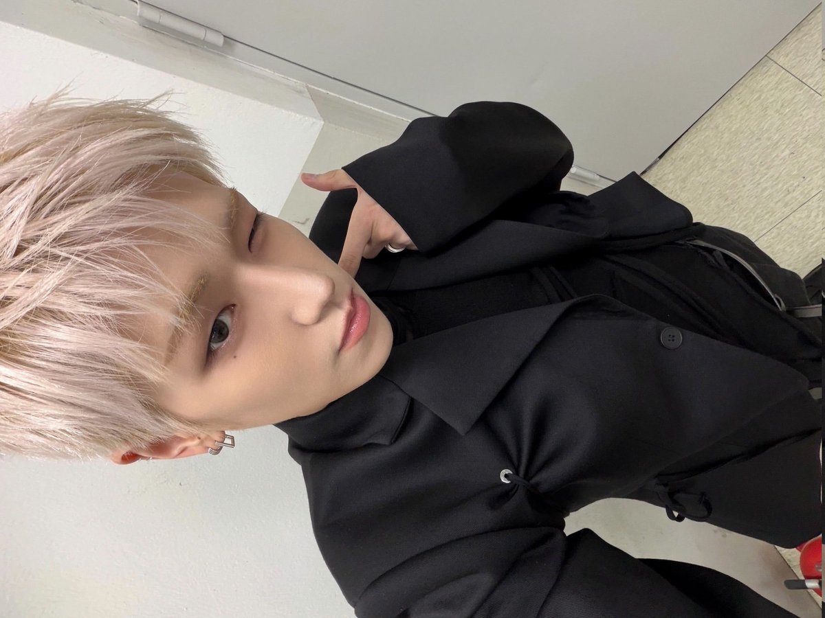 jaagall2's tweet photo. ㅁㅊ 리우님... 그 주사 제 목에도 좀 놔주세요 https://t.co/PmiPbUO76q