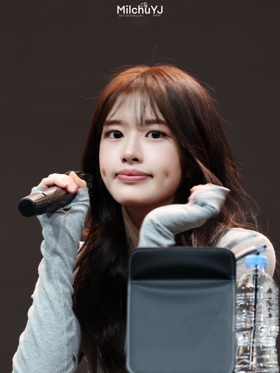puru_dd's tweet photo. 스노우100의얼굴로살아가는건어떤기분일까 https://t.co/kZHoJbBkf9
