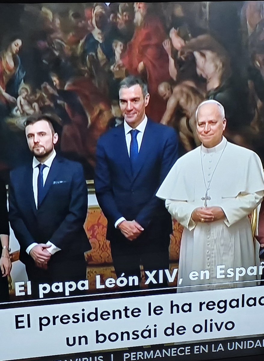 ManuelGmezHoyo1's tweet photo. ULTIMA HORA !!.
A estas imagenes , las respuestas  del @ppopular y @NunezFeijoo han sido ...
!pedir la imputacion de las hijas de Zapatero!.
No se pueden ser mas MISERABLES. https://t.co/q45L8T6MWO