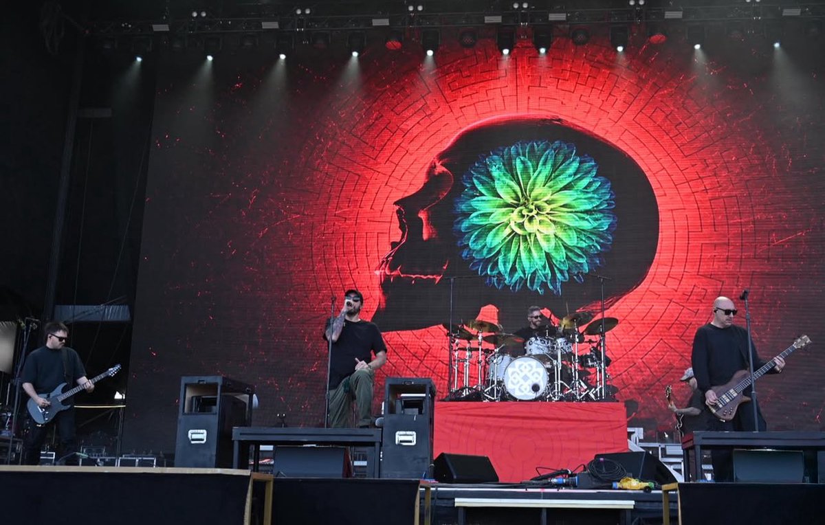 ThisIsMyIllMind's tweet photo. Day 02/27
                            ROCK AM RlNG
                                   06/07/26

The crowds in Germany are insane for these guys. https://t.co/oPpM21qQ40