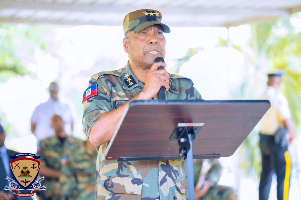 NOVAHAITIMEDIA's tweet photo. Les Forces Armées d’Haïti ont annoncé le renvoi avec déshonneur de deux membres de leurs rangs à l'issue d'une procédure disciplinaire menée conformément aux règlements militaires en vigueur.
Selon l'institution, cette décision traduit une volonté de préserver les valeurs de discipline, d'honneur et d'intégrité qui doivent guider l'exercice de la fonction militaire. Les autorités rappellent qu'aucun comportement susceptible de porter atteinte à la confiance de la population ou à la réputation des FAD’H ne fera l'objet de complaisance.
#GOALTV 
Source :@forcesarmeesht