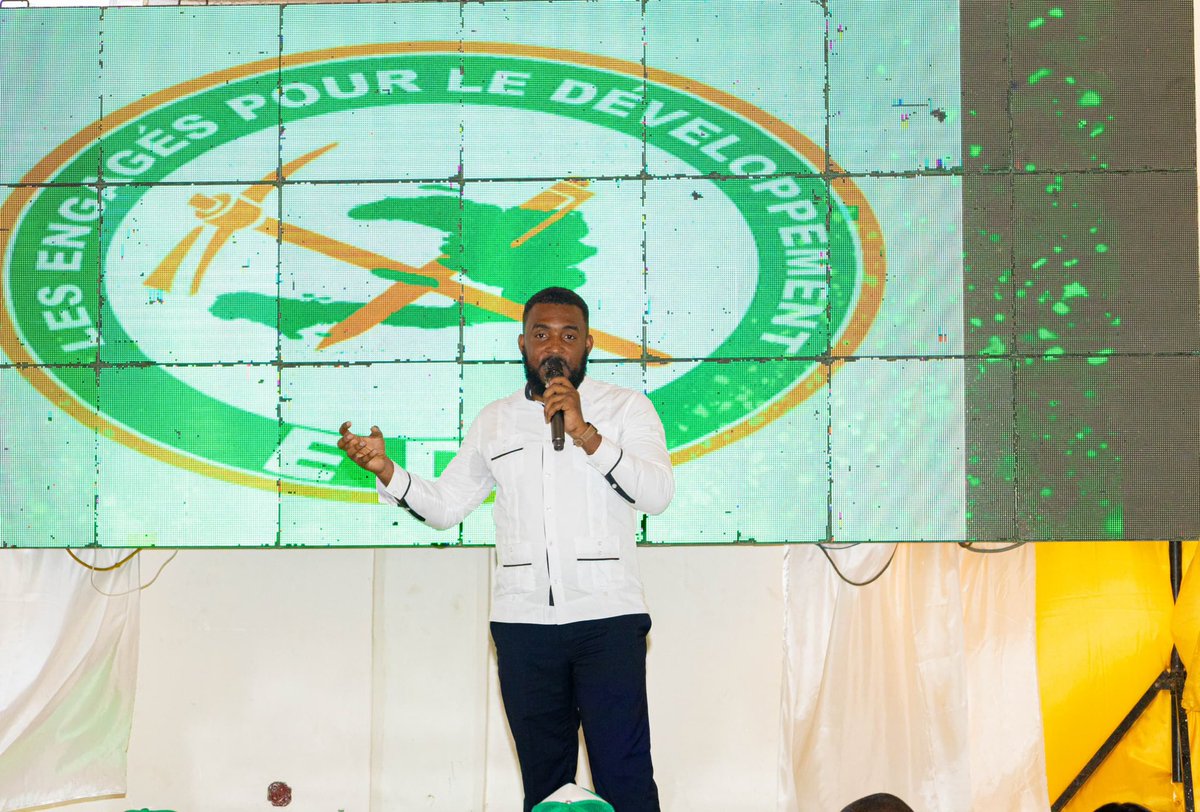 DoriceLeck's tweet photo. Un honneur pour moi d’avoir présenté le module portant sur l’importance de la cotisation des droits de membres lors des trois journées de formation politique et d’orientation stratégique organisées par le parti @edehaiti2021 pour ses cadres dans le département de l’Artibonite. https://t.co/rY4kFIbVJB