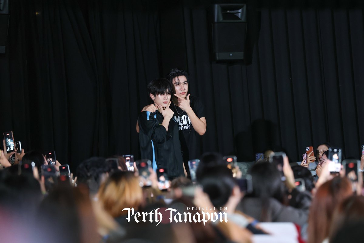 PerthOfficialTH's tweet photo. กึงมากก !

PSDFAMILY MOVIE TIME COLONY

#SFxPerthSantaDomiia https://t.co/8GWXJumffe