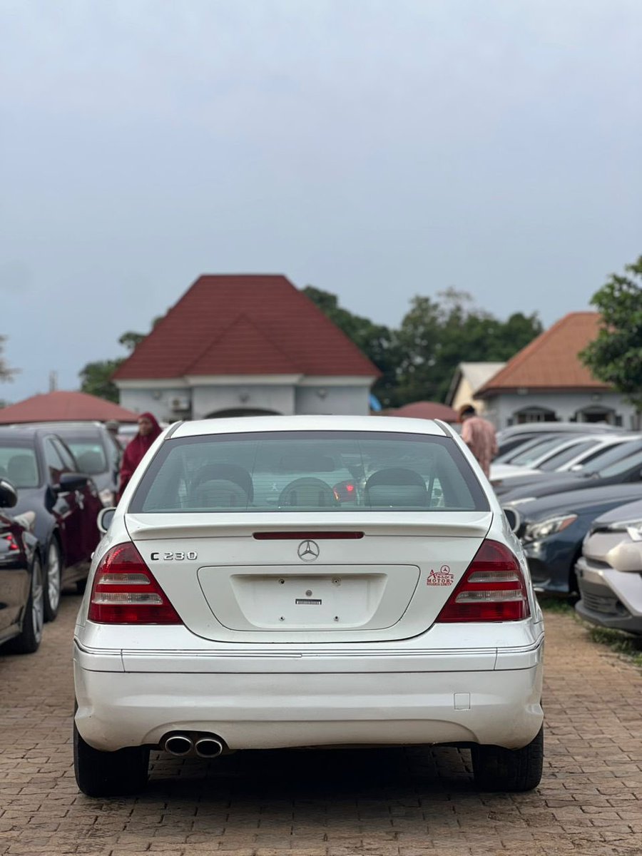AmaanAutos's tweet photo. FOR SALE‼️‼️‼️

CLEAN NIGERIAN USED MERCEDES BENZ C230 | 📅 2007 MODEL
Buy &amp; Drive | Excellent Condition

💰 ₦4,000,000
📍 Kaduna
📞 07063557379

Please like and repost. Someone on your TL might be interested. https://t.co/yfRLeDItgU