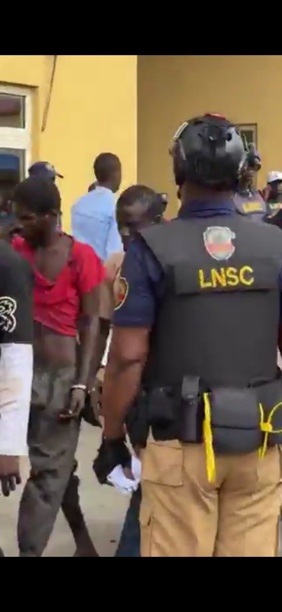 ljinad's tweet photo. @DejiAdesogan Lagos state is in the making of a great nation within a nation. See how well equipped and kitted the LNSC guys are looking, now imagine a Lagos with its own police force.
Some people want me to abandon the brain behind all these and follow some failures with no known legacy https://t.co/4MIsr00BxG