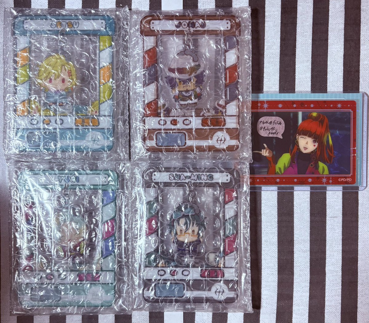 9uKU9E_goods's tweet photo. グノーシア きゃらきゃっちゃ〜 アクリルスタンド アクスタ 交換

譲 : vol.1⇨セツ ジョナス、vol.2⇨ ユーリ 沙明

求 : 同種 SQ コメット 夕里子　各1

方法 : 郵送

※3人全て決めたいため、お返事にお時間いただく場合があります。

お気軽にお声掛け下さい。
よろしくお願いいたします。 https://t.co/ZJVCPXfLDp