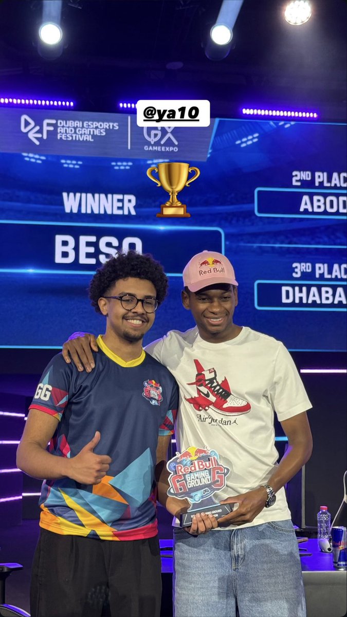 BesooFC's tweet photo. اللهم لك الحمد، بطل بطولة Red Bull Gaming Ground UAE بعد مشوار صعب وريمونتادا في النهاىي🏆🥇. احب اشكر نجم المنتخب الإماراتي وشباب الأهلي يحيى الغساني لإهداء كاس البطولة لي واشكر جميع طاقم التنظيم والتصوير لبطولة استثنائية بالفعل. القادم افضل باذن الله 🤍🙏.
@Ya10jr 
@RedBullUAE 
@redbull 
@redbullgaming 
@DxbEsportsFest