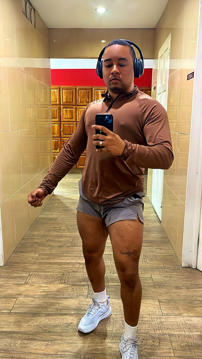 _soSteph's tweet photo. 🦍 https://t.co/Byt2QuTLN8
