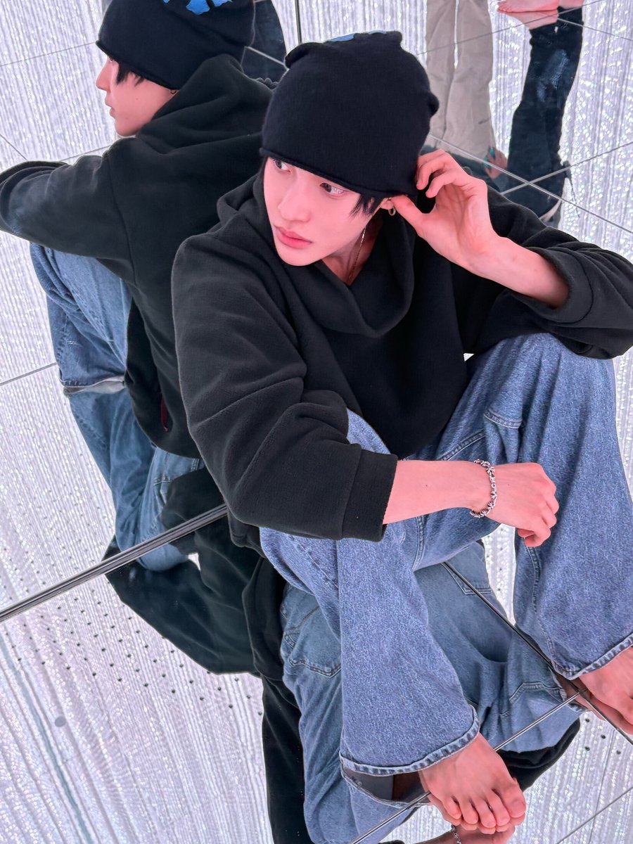 wonbtn's tweet photo. : ̗̀➛ 𝙙𝙧𝙚𝙖𝙢𝙞𝙣𝙜_loop.exe // 𝗥𝗨𝗡_𝗦𝗨𝗖𝗖𝗘𝗦𝗦𝗙𝗨𝗟 https://t.co/ZqVgx26jDc