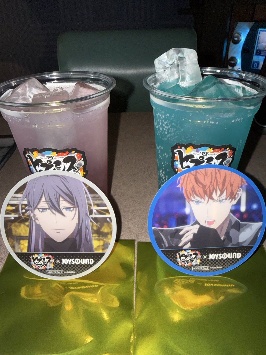 3110S47's tweet photo. この間時間があったので、カラオケ館行ってきた
コースターもアクスタも自引き出来ました☺︎
アクリルカードをホログラムの袋に入れてみたらめちゃくちゃ可愛くなった https://t.co/JMajlYINIO