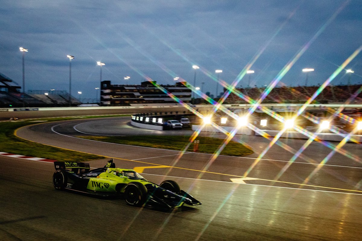 26WillPower_'s tweet photo. P8 from P21 last night 💨 Weird race with the yellows and reds, but damn fun out there when it’s clickin’. 

#INDYCAR // #Bommarito500 https://t.co/20Sg097f5A