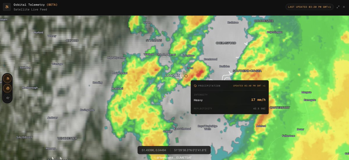 Terminal44_'s tweet photo. HOLY SHIT London EGLC Heavy rain
Temperature went down 3 degrees.

monitor at https://t.co/sr3TPZN493 https://t.co/uSDbPPjz4C