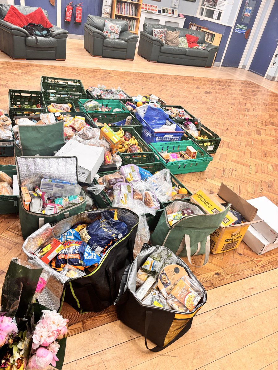 WomenAccede's tweet photo. Today at Women-Accede

Our members enjoyed refreshments, took part in an NIHR Community Conversation, and received food support through our weekly distribution.

Bringing people together to connect, share, and access support remains at the heart of what we do. 💛 https://t.co/L0IE0Uk8AC