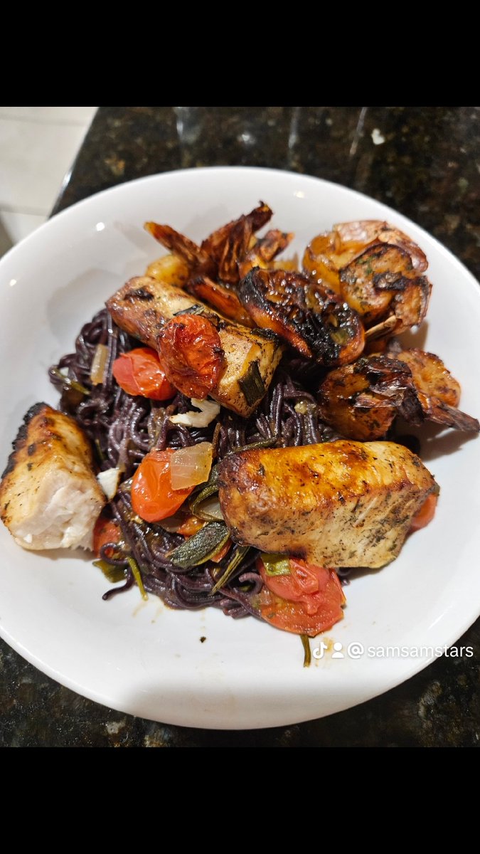 Samstaarzz's tweet photo. #ratemydish https://t.co/BO1GUYciw2