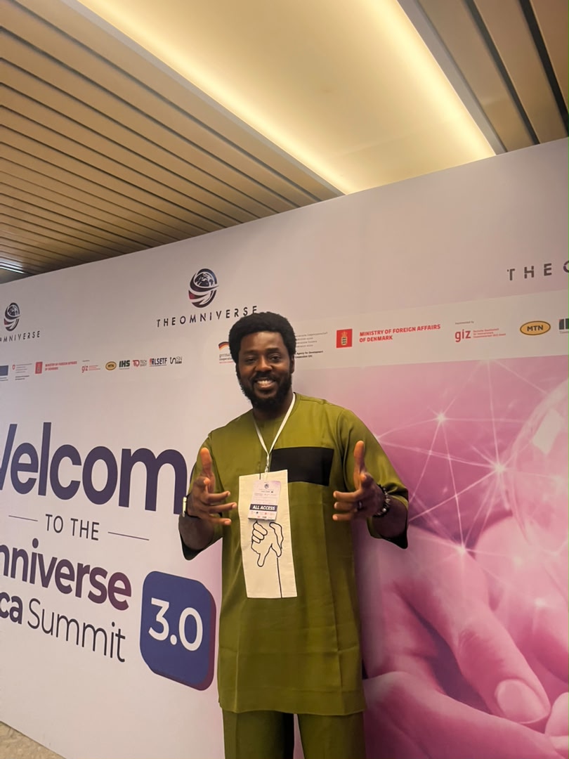 never_backdown6's tweet photo. Last week, I had the opportunity to join countless startup founders, ecosystem builders and professions @OmniverseAfrica Summit 3.0 with my team at @FundmeyHQ

It was an amazing conference and I got to meet some really amazing startups.

#fundmey #fintech #creditfinancing https://t.co/Fyx3kpaMsb