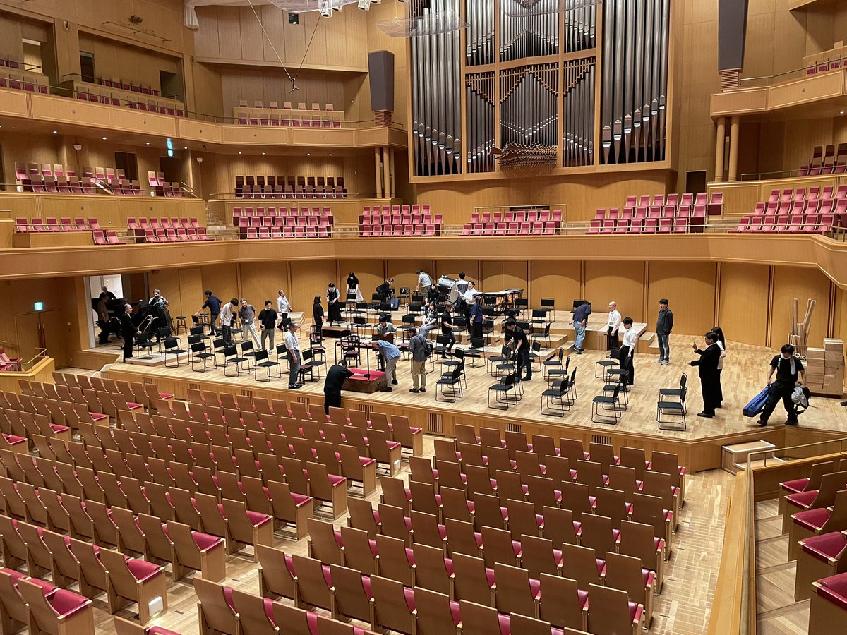Orch_printemps's tweet photo. 定期演奏会、無事終演いたしました。
足元の悪い中にもかかわらず、1,100人を超えるお客様にお越しいただき、心から感謝申し上げます。
(控えめに言って最&amp;高の演奏でした、、！！)

引き続き、僕らプランタン管弦楽団に心強い応援賜りますよう、よろしくお願いいたします。

［3号］ https://t.co/zwPWmMjhRm