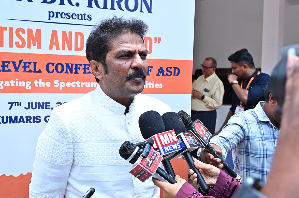 LionKiron's tweet photo. Deeply moving day at the "Autism and Beyond" State Level Conference of ASD!

The Brahmakumaris Global Peace Auditorium in Gachibowli was filled with immense hope, learning, and solidarity as we brought together over 2,000+ parents, institutions, and medical experts to navigate the spectrum of possibilities.

A heartfelt thank you to our esteemed guests Sri M. Murali Mohan Garu (Indian actor, producer, politician, and philanthropist), Sri Raja Ravindra Garu (Indian actor and producer), and Dr. K. Shilpi Reddy Garu (Clinical Director – Obstetrics & Gynaecology, Fertility Specialist, High-Risk Pregnancy Care, Minimal Invasive Surgeon & Robotic Surgeon) who graced the occasion, shared their wisdom, and lent their powerful voices to the cause of Autism.

We also extend our warm gratitude to our wonderful Masters of Ceremony, Ms. Swapna and Mr. Simha, for beautifully anchoring the event.

Thank you for your invaluable support! From critical discussions on early diagnosis and educational strategies to family empowerment, this is just the beginning of a larger movement. Swipe through to see some of the beautiful captures from the day!

#AutismAcceptance #InclusionMatters #AutismAndBeyond #DrKironAutismMission #SuchirindiaFoundation #LionDrKiron