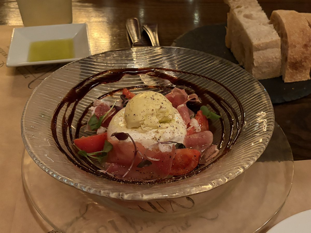 h__amane's tweet photo. 先月なっちとご飯行ったのー🍴
お互いの近況報告や他愛もない話で盛り上がった͈ᴖ ̫ᴖ ͈
すごく近い距離にいたのに、CLAXXICやってなかったら知り合えてなかったと思うと、ほんと出会いって奇跡だなーと感じる💭
自分の身近にいてくれる人を大事にしようね( ˘ᵕ˘ )♡♡ https://t.co/SqCxBUKM6b