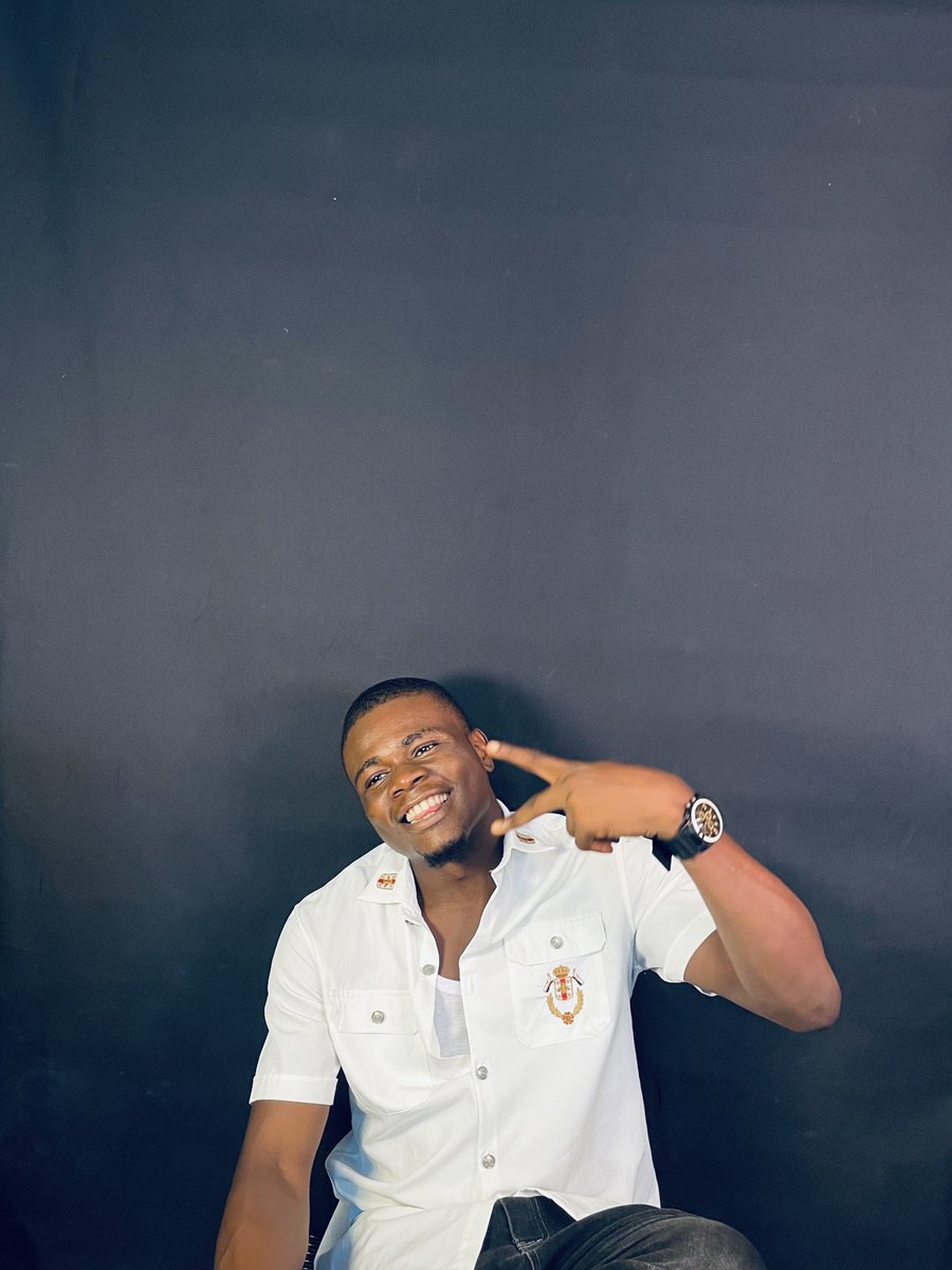 waggydey4you's tweet photo. Apart from my cooking skills, I'm also a Web Developer 👨🏽‍💻🔥

I build secure and responsive websites, including:

• E-commerce 🛒  
• Banking 🏦  
• Educational 🎓  
• Business 💼  
• Portfolio 🌐  

Need a website? Hit me up https://t.co/ceHcnWyjL0