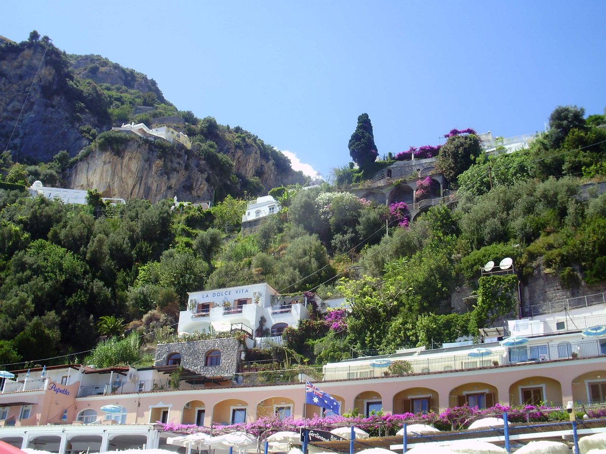 _wildcherry's tweet photo. bye bye positano!! onto capri :) https://t.co/O18OhhKcAp