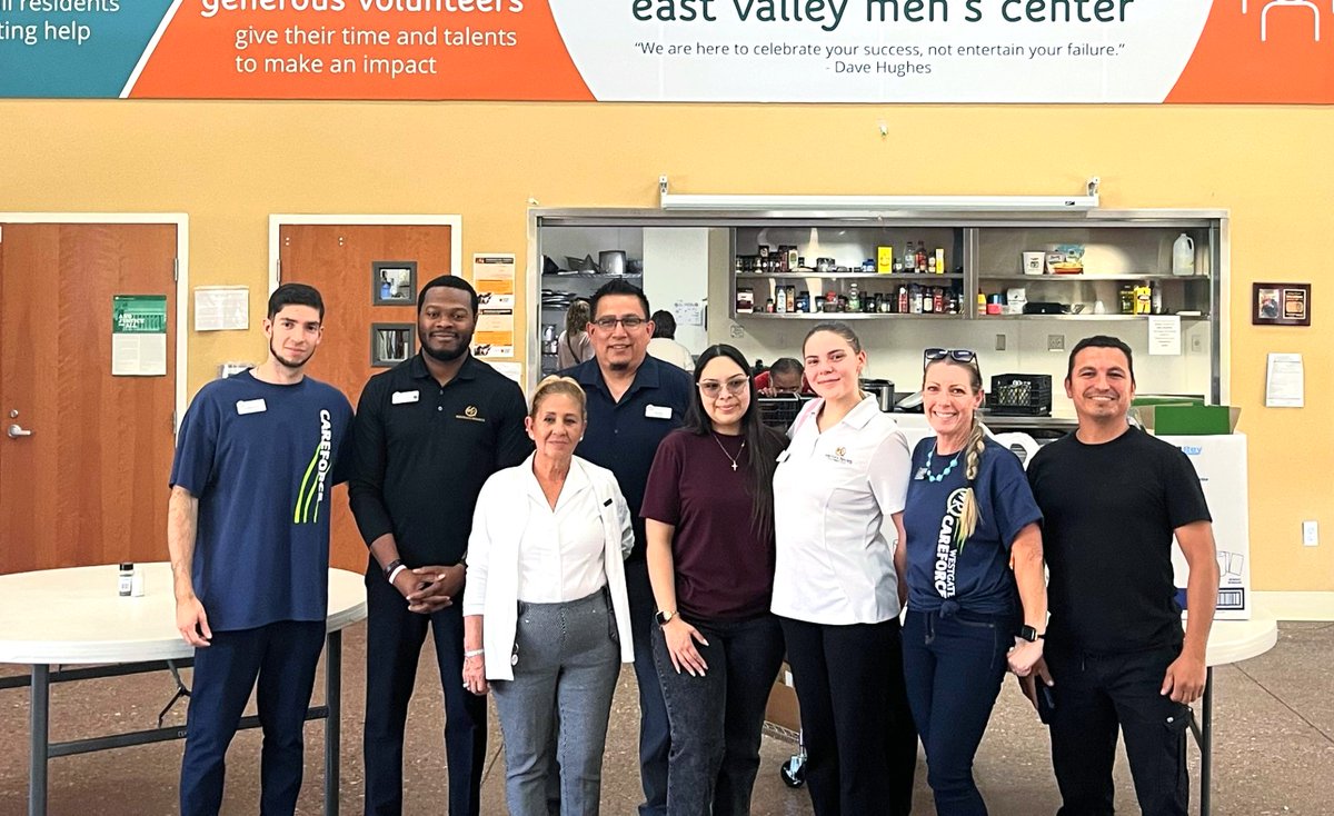 ANewLeafAZ's tweet photo. Thank you, Westgate Resorts, for supporting A New Leaf and our community! 

Their team presented a generous donation, learned about our services, &amp; assembled 100 sack lunches for guests at our East Valley Men's Center!

We're grateful for partners who turn compassion into action. https://t.co/YlA8krCp3h