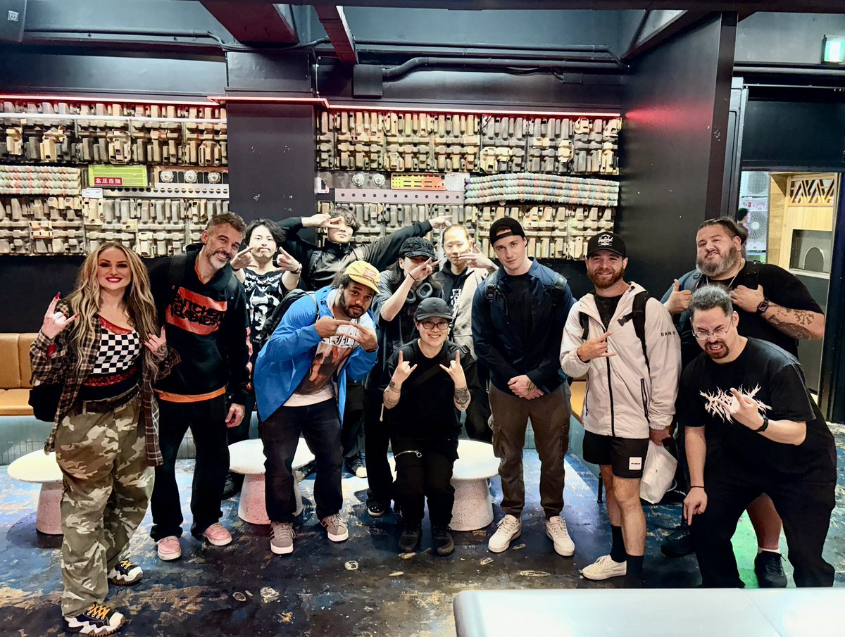 tmmusicworks's tweet photo. TOUR IS OVER!!!

Butcher Babies Japan2026、そして最後のTMMツアーご来場いただきありがとうございました！！

最後が彼らでよかった。最高のライブを見せてくれてありがとう！！！
最高なチームの皆に感謝を。

また彼らが日本に来た時は皆様サポートよろしくお願いします🙏✨ https://t.co/l2jqnvQdjQ