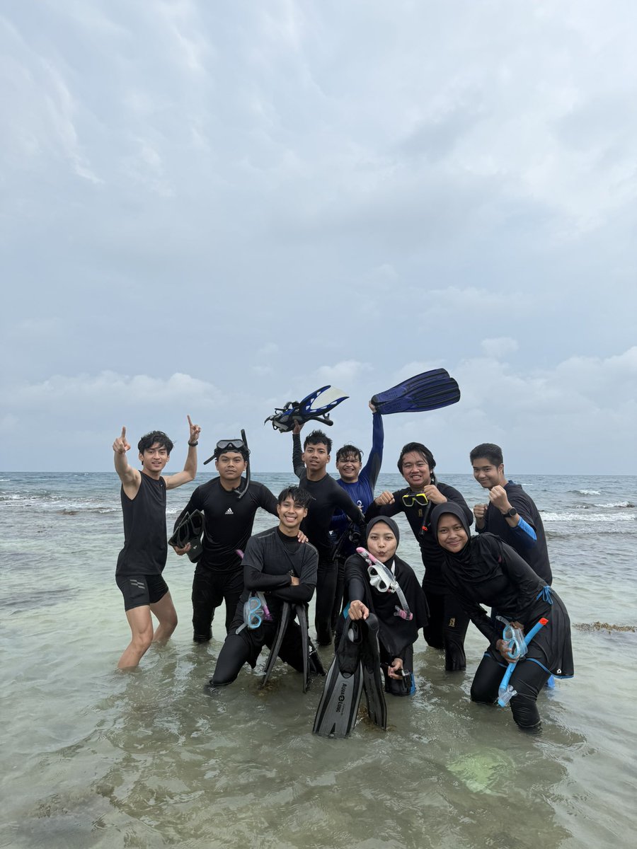 ffajriiii's tweet photo. cocokk nihh yang suka maenn aerr, tapi hati hati klo dikapal jangan nabrak jangkar tarr benjoll😭😭😭 https://t.co/VXs3U5Q78v