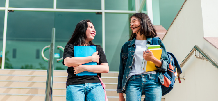 AAMCPreMed's tweet photo. Do med schools accept community college credits? Find out with Medical School Admission Requirements (MSAR) website —see which schools do and their exact policies: https://t.co/vTsgnXTIMv #premed #medschool https://t.co/JIGPeenzkb