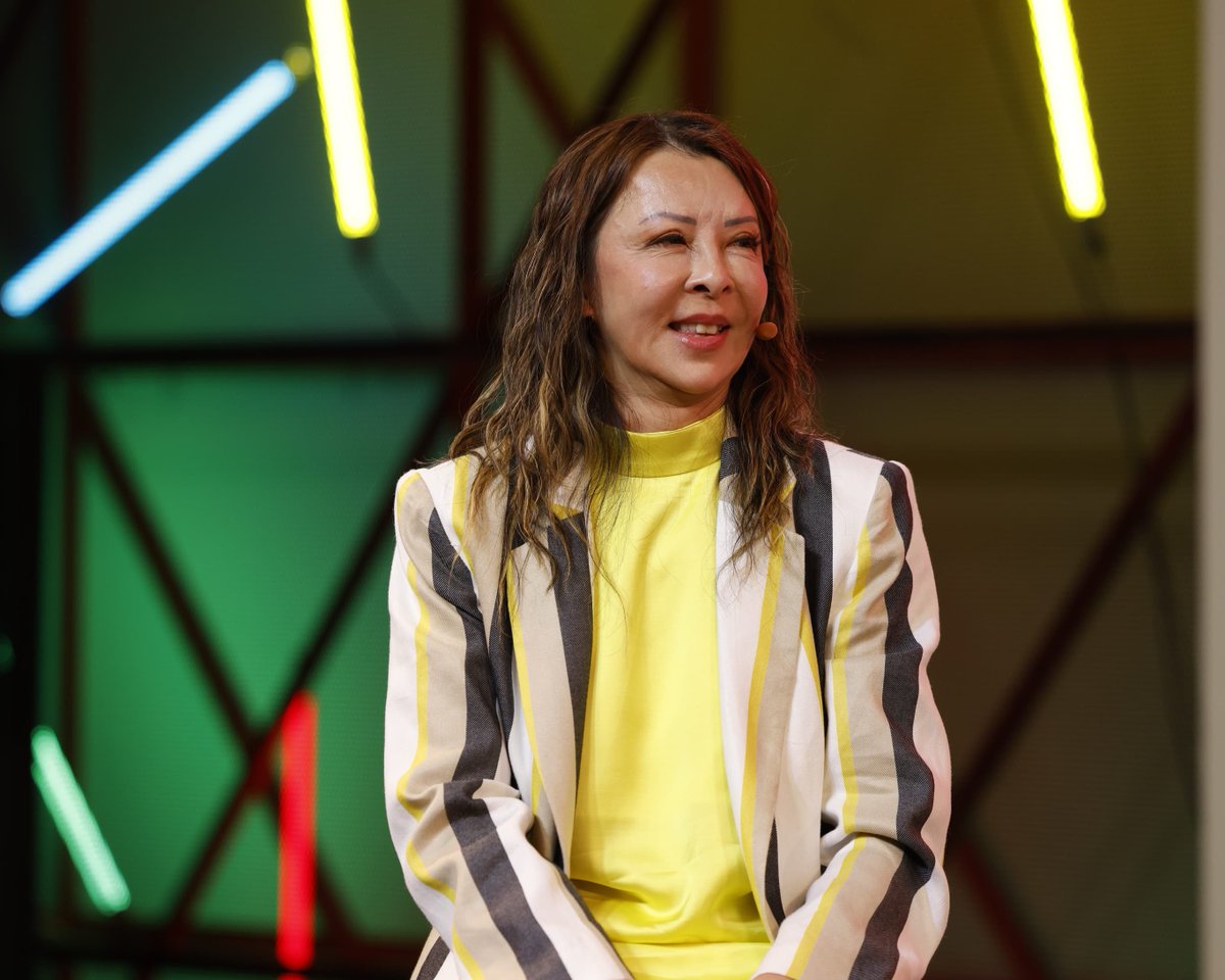 IEbusiness's tweet photo. As AI transforms how we work, what will make us truly exceptional?

At @south_summit, Lucy Chow joined Lee Newman to discuss how creativity, adaptability, strategic cooperation and human potential will shape the next wave of value creation. https://t.co/7farV3o8wm