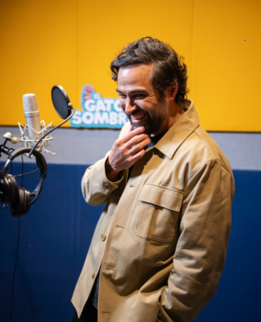 ElTalSaid's tweet photo. ¡Alfonso Herrera será la voz de El Gato! 😺🎩

#ElGatoConSombrero se estrena este noviembre a cines, y ya tenemos voz en español del personaje.

En el doblaje se encuentra confirmado a Alfonso Herrera para ser el papel protágonico de esta nueva aventura animada.

En esta película, nuestro héroe enfrenta su misión más difícil hasta ahora para el I.I.I.I. (Instituto para la Institución de la Imaginación y la Inspiración, LLC): animar a Gabby y Sebastián, un par de hermanos que están teniendo dificultades para adaptarse a mudarse a una nueva ciudad. 

Conocido por llevar siempre las cosas demasiado lejos, esta podría ser la última oportunidad para que este agente del caos demuestre su valor.

@WBPictures_Mx