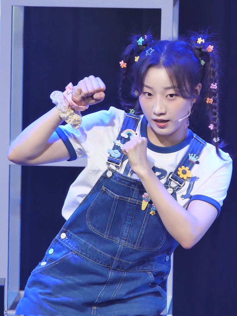 mxllo_x's tweet photo. 우리집 어린이늑대 오늘로 데뷔 3주년이랍니다
다들 추카해주시고 키키 보러 ˗ˋˏ와ˎˊ˗요 🎙🍃❤️‍🩹 https://t.co/ih59ExC1yK