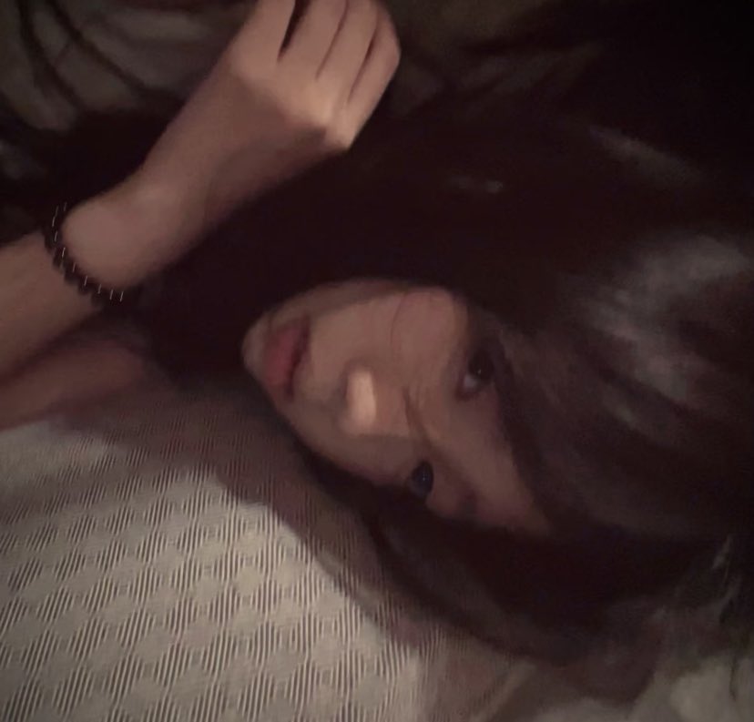 hotislut's tweet photo. 晚安😘
睡觉想要贴贴 #新加坡 #留学生生活 https://t.co/5fvTa44f7k