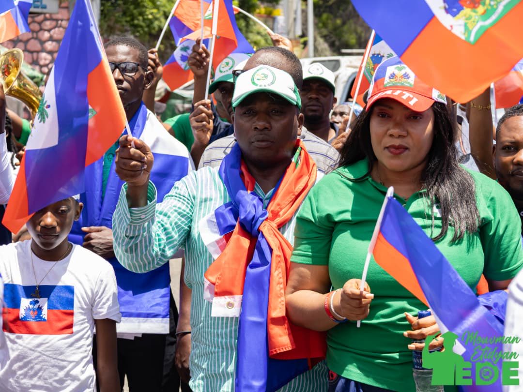 GerlineFelix04's tweet photo. 🇭🇹🌿🔥Mwen te kontan patisipe nan « Parade des Engagés » @etidyanede te òganize 18 me k sot pase la…
Drapo m se fòs mwen. EDE se avni m.
#EDE https://t.co/xAF4WLqdc8