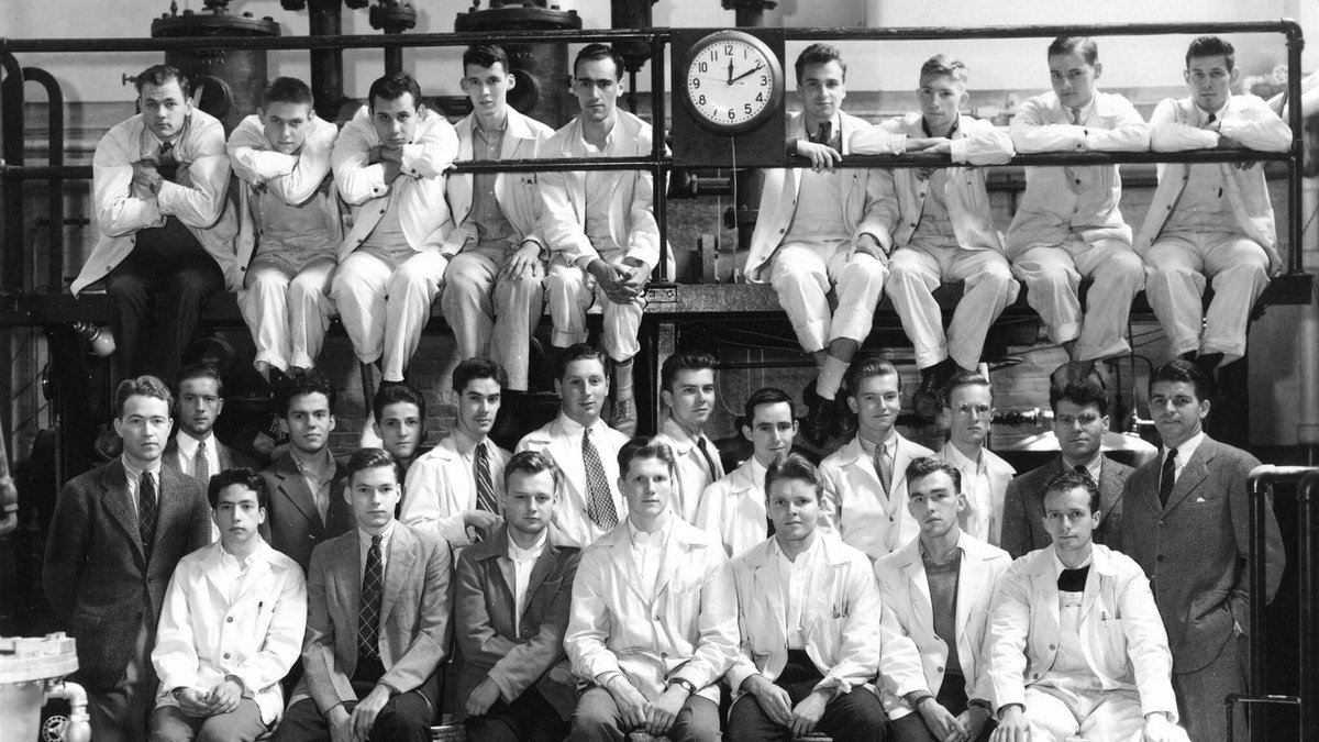 EPrinceton's tweet photo. Then and now: Every spring since 1941, the graduating class in Chemical Engineering (Now Chemical and Biological Engineering) has posed with a clock. Read more about the Class of 2026 here: https://t.co/9ngGzqFIzc https://t.co/CLXB70I75S