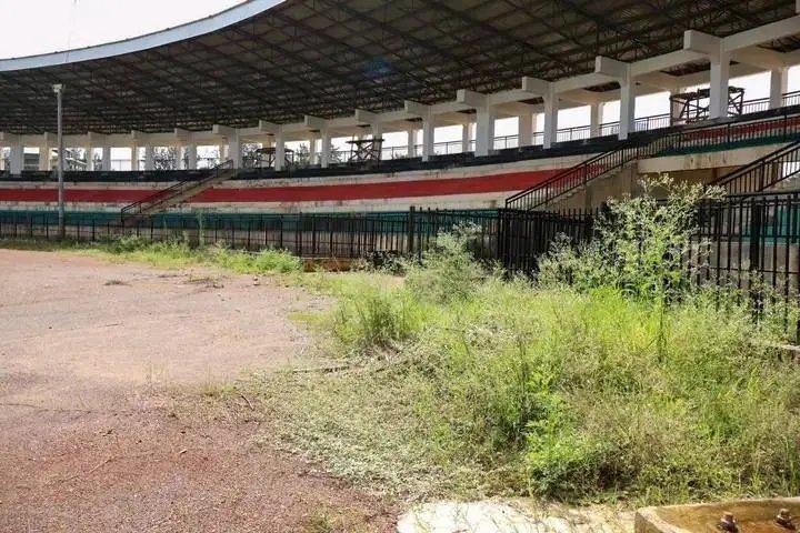 EmmanuelMakero's tweet photo. @mlachaks254 Ruto's project are normally reset back to factory after Optics https://t.co/37SlvyacYG