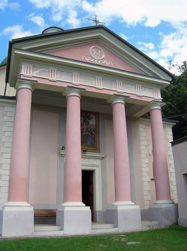 ItaCathAes's tweet photo. Plout Sanctuary
-Saint-Marcel, Aosta Valley 
Built in 1853. https://t.co/8KbPmG1p1a