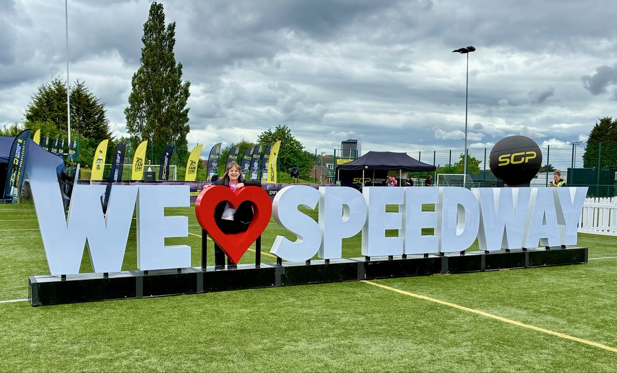 SpeedwayDuggie's tweet photo. What an epic weekend ! Thank you Manchester @SpeedwayGP @TheAces https://t.co/vVioTH8Gt0