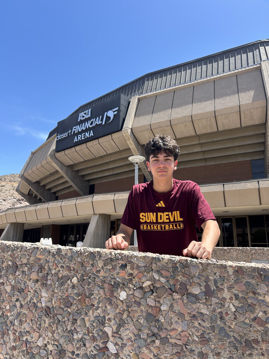 bnahra's tweet photo. Couldn’t get any jumpers up but good to see her again. Some good memories inside there. @SunDevilHoops https://t.co/B1FaVY5DLY