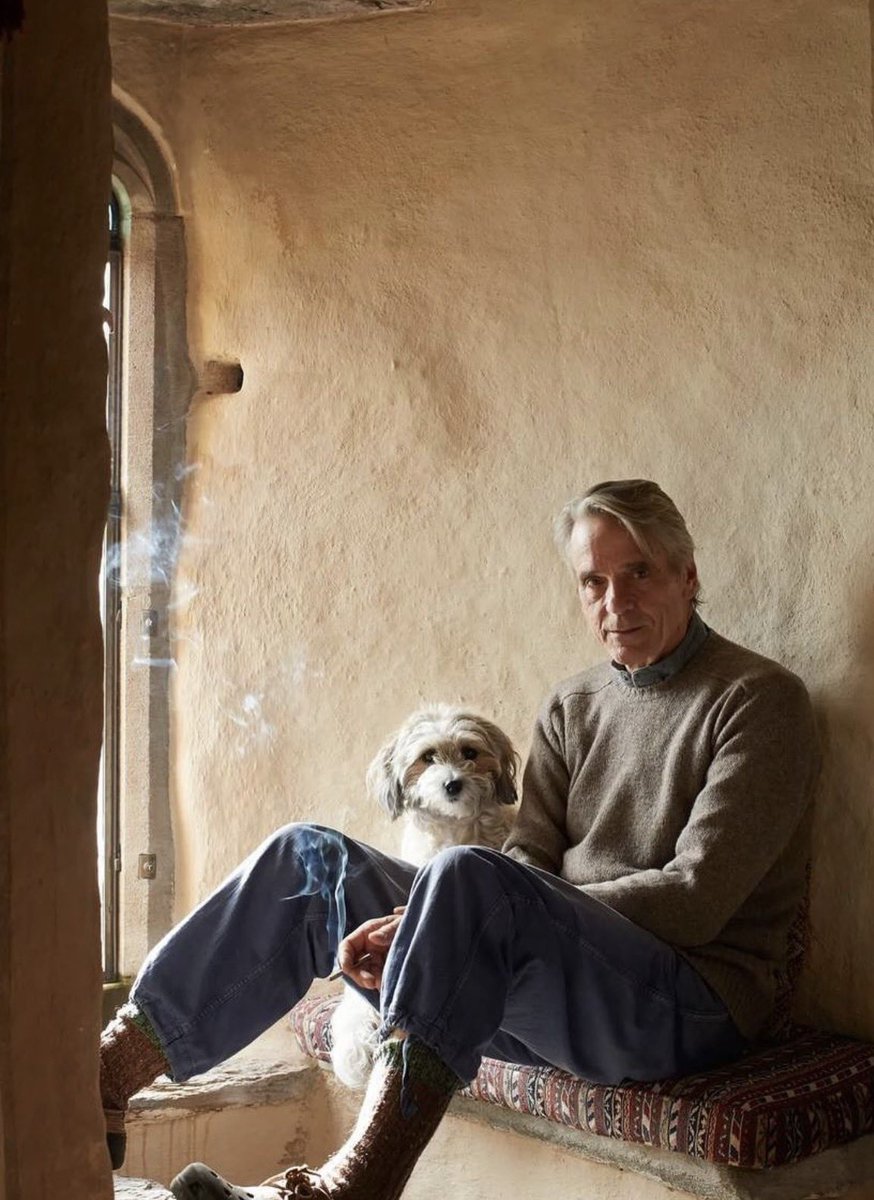For_Film_Fans's tweet photo. JEREMY IRONS bought &amp; restored Kilcoe Castle (a 15thC Irish fortress) in the 1990’s, after it had stood in ruins for over 400yrs. 

He lives there still with his family, hosting friends, playing the fiddle, and sailing the coast with his dog ‘Smudge’. https://t.co/VKQu14qYWw