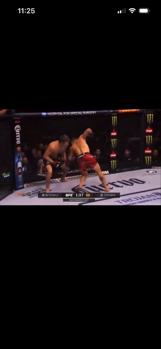 94KJC's tweet photo. @HustlersHideout And when ilia throws everything into a hook and Justin side steps it’s over for the midget https://t.co/8A1nG30rpx