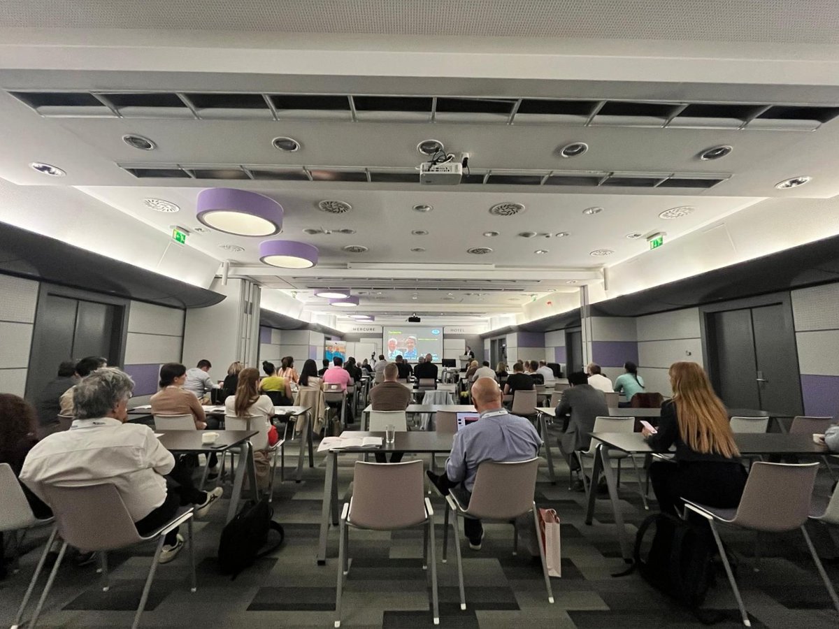 RaczEDU's tweet photo. A well-attended session at PSI Reunion 2026 focused on the Racz Procedure - Epidural Lysis of Adhesions, presented by Dr. Javier De Andrés Ares.

Continuing the exchange of knowledge in Budapest and beyond.

#RaczEDU #RaczProcedure #Epidurolysis #PainMedicine #InterventionalPain https://t.co/NPHhsAuenx